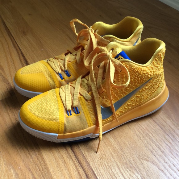 kyrie macaroni shoes